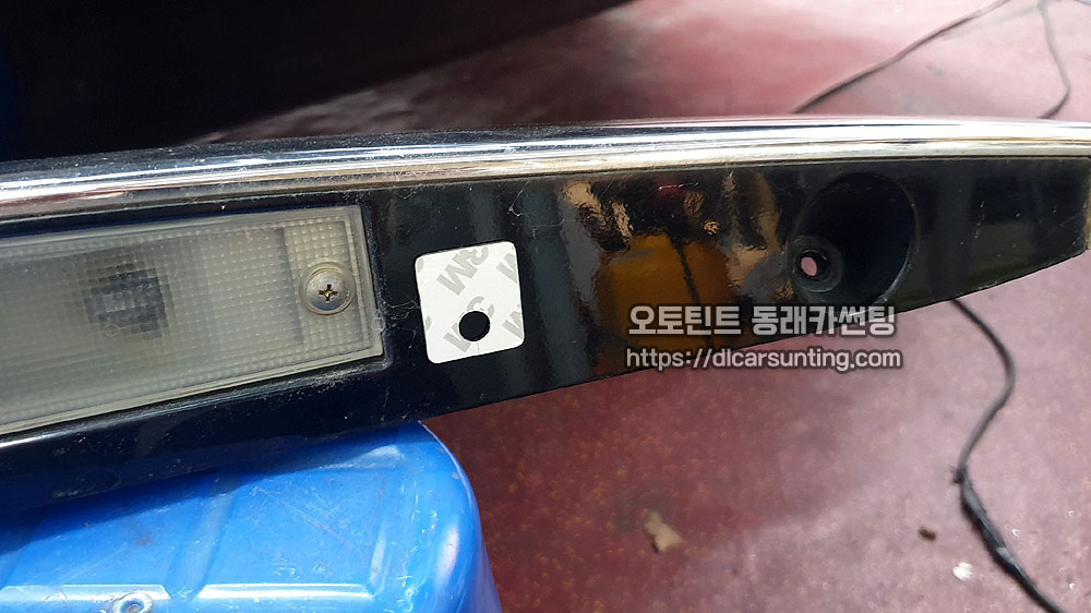 그랜드 카니발 후방카메라 가니쉬